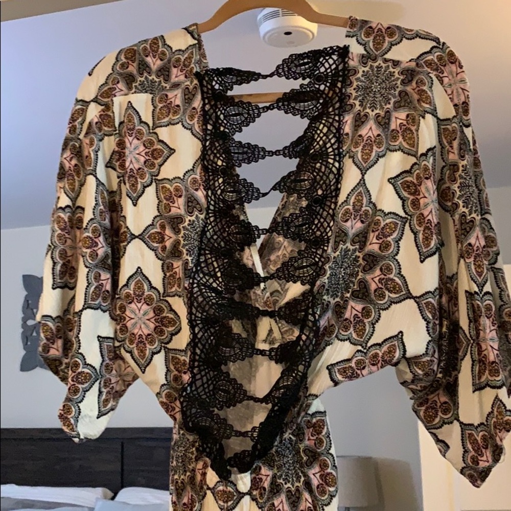 Romper - Picture 2 of 4